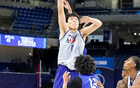 山東大漢19分鐘12分，首秀亮眼，沖擊NBA，期待其表現(xiàn)。