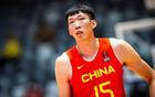 中國男籃集訓名單公布，周琦胡明軒領(lǐng)銜，繼偉阿旺落選，晚9點見。